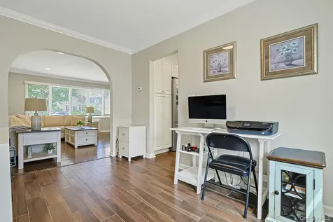 20 Knox Road Eastchester NY 10709