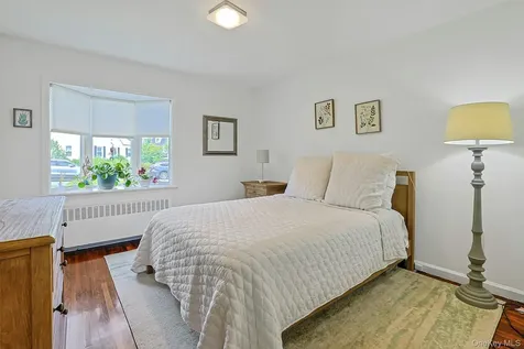 20 Knox Road Eastchester NY 10709