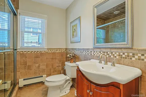 20 Knox Road Eastchester NY 10709