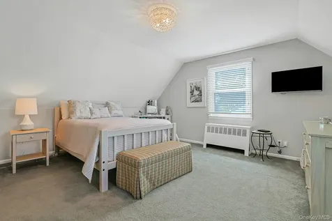 20 Knox Road Eastchester NY 10709