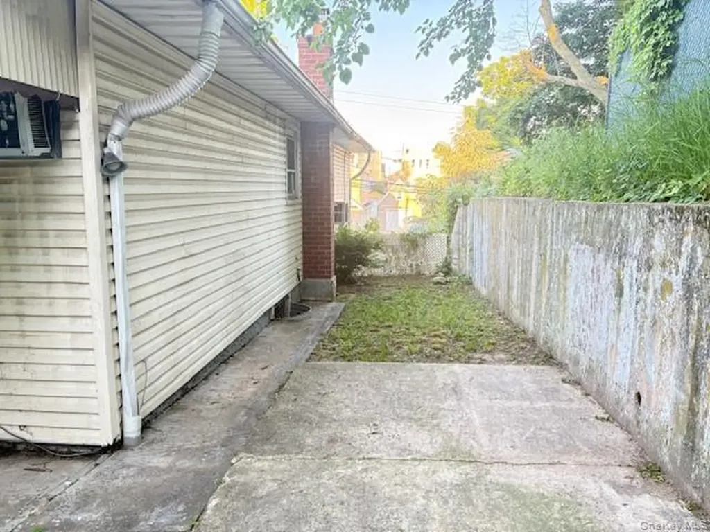157 Hendrickson Avenue Elmont NY 11003