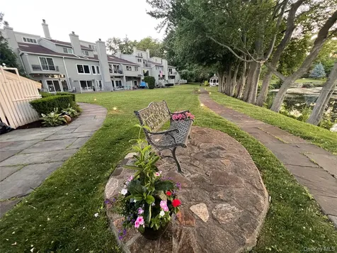 40 Waterside Close Eastchester NY 10709