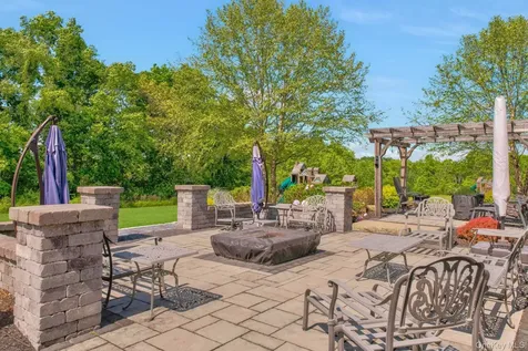 27 Wild Turkey Lane Rock Tavern NY 12575