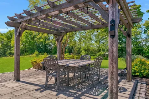 27 Wild Turkey Lane Rock Tavern NY 12575