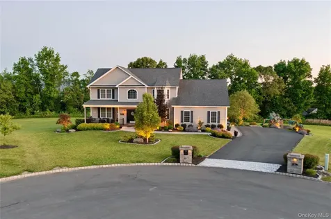 27 Wild Turkey Lane Rock Tavern NY 12575