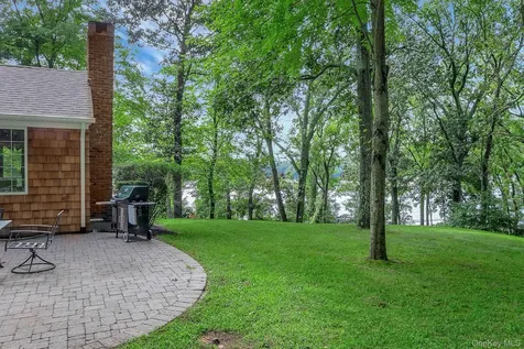 451 River Road Nissequogue NY 11780