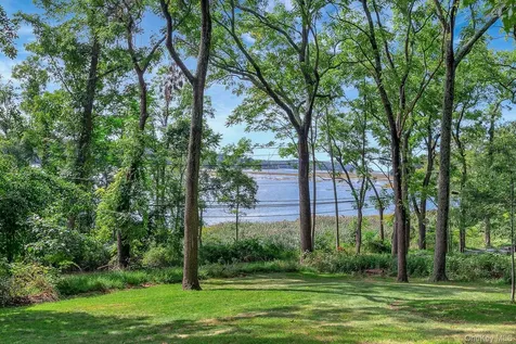 451 River Road Nissequogue NY 11780