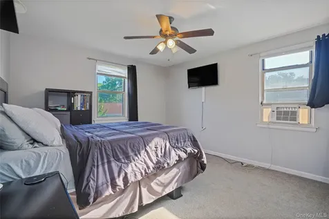 6 Bryant Crescent White Plains NY 10605