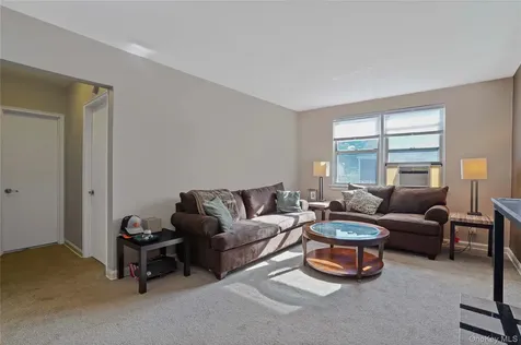 6 Bryant Crescent White Plains NY 10605