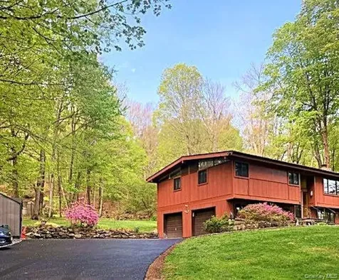 25 Ponderosa Road Carmel NY 10512