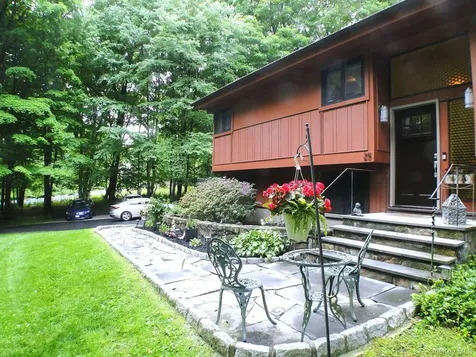 25 Ponderosa Road Carmel NY 10512