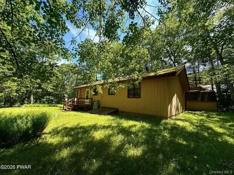 107 Fetlock Drive Other PA 18428