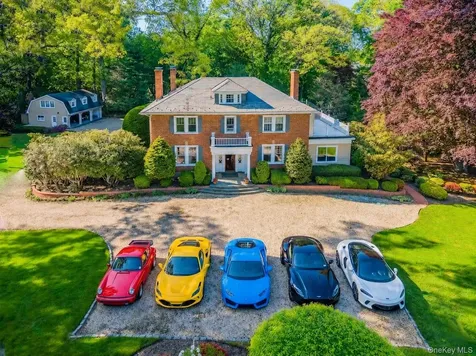 23 Townsend Road Glen Cove NY 11542