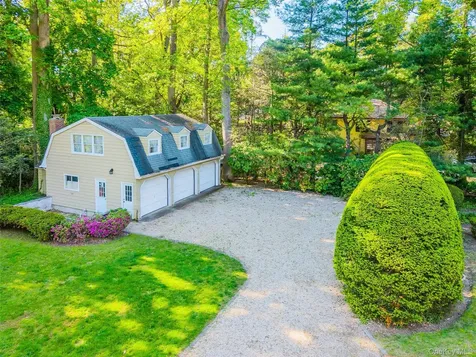 23 Townsend Road Glen Cove NY 11542