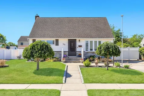 122 Lambert Avenue Farmingdale NY 11735