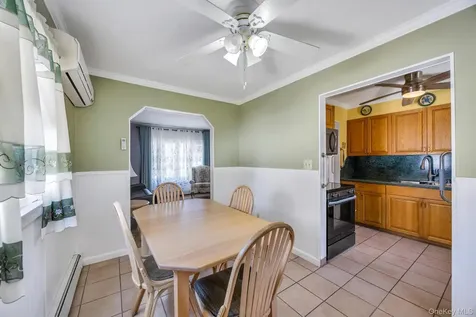 122 Lambert Avenue Farmingdale NY 11735