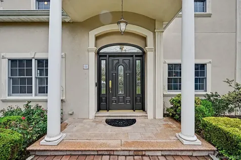 52 Francis Lane Greenwich CT 06831