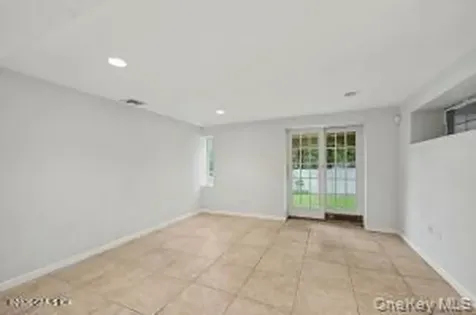 52 Francis Lane Greenwich CT 06831