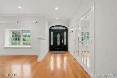 52 Francis Lane Greenwich CT 06831