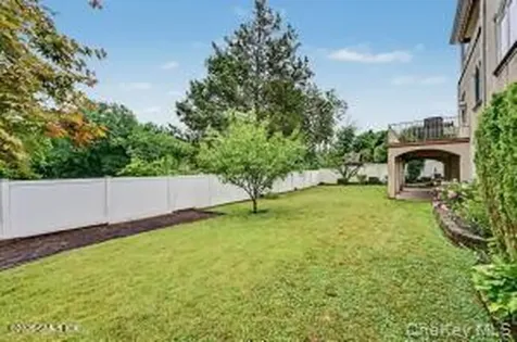 52 Francis Lane Greenwich CT 06831