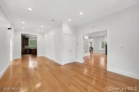 52 Francis Lane Greenwich CT 06831
