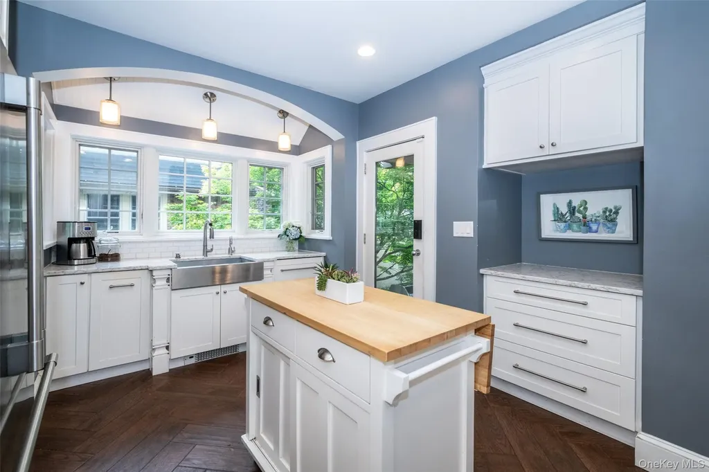 17 Bonnett Avenue Larchmont NY 10538
