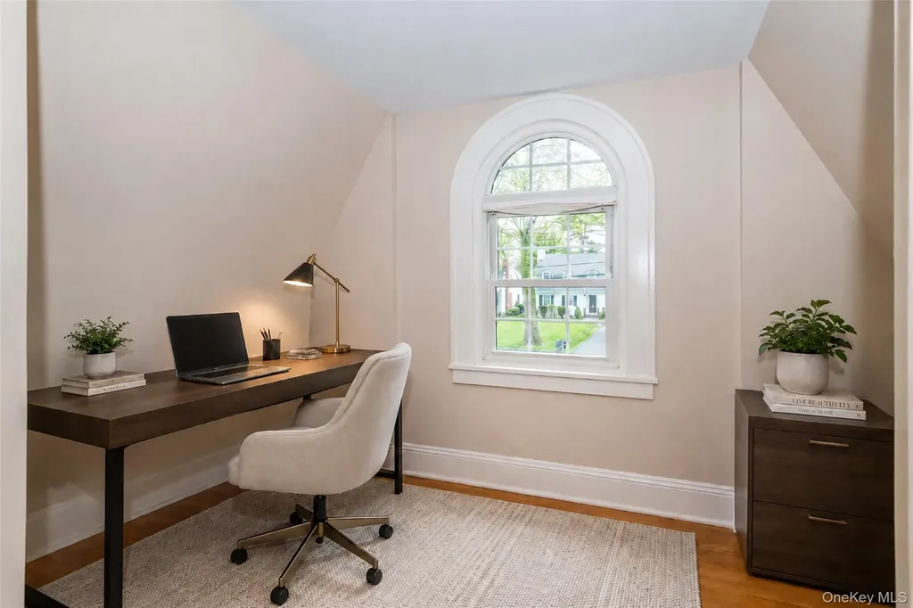 17 Bonnett Avenue Larchmont NY 10538