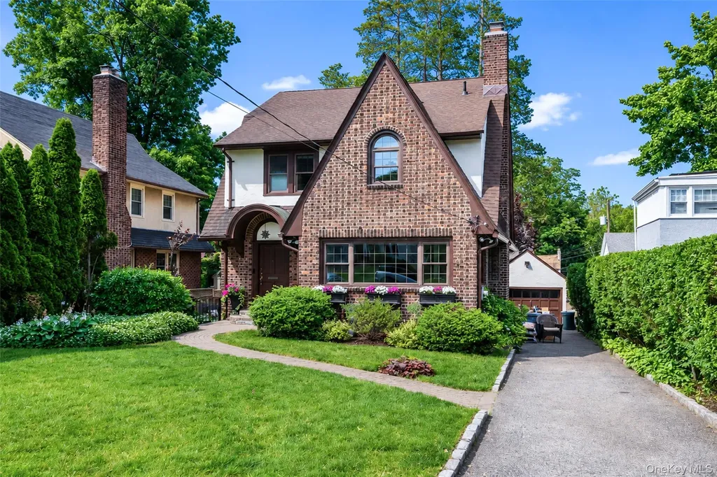 17 Bonnett Avenue Larchmont NY 10538