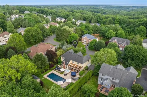 32 Rolling Ridge Road White Plains NY 10605