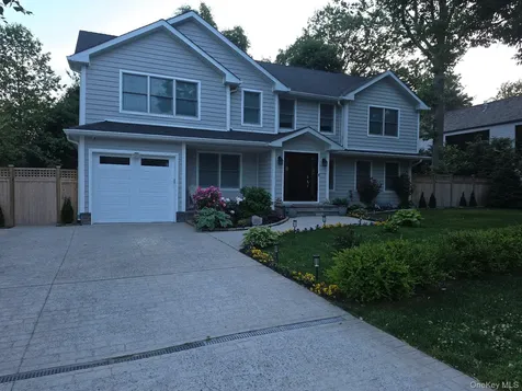124 Glenlawn Avenue Sea Cliff NY 11579