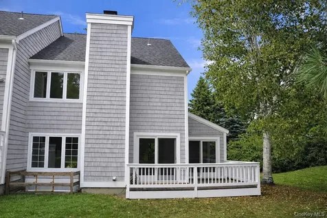 42 Clarewood Drive Hastings-on-hudson NY 10706