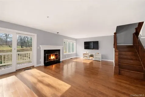 42 Clarewood Drive Hastings-on-hudson NY 10706