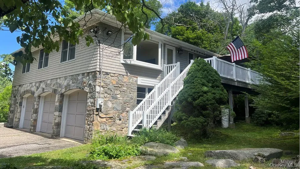 248 W Lake Boulevard Mahopac NY 10541