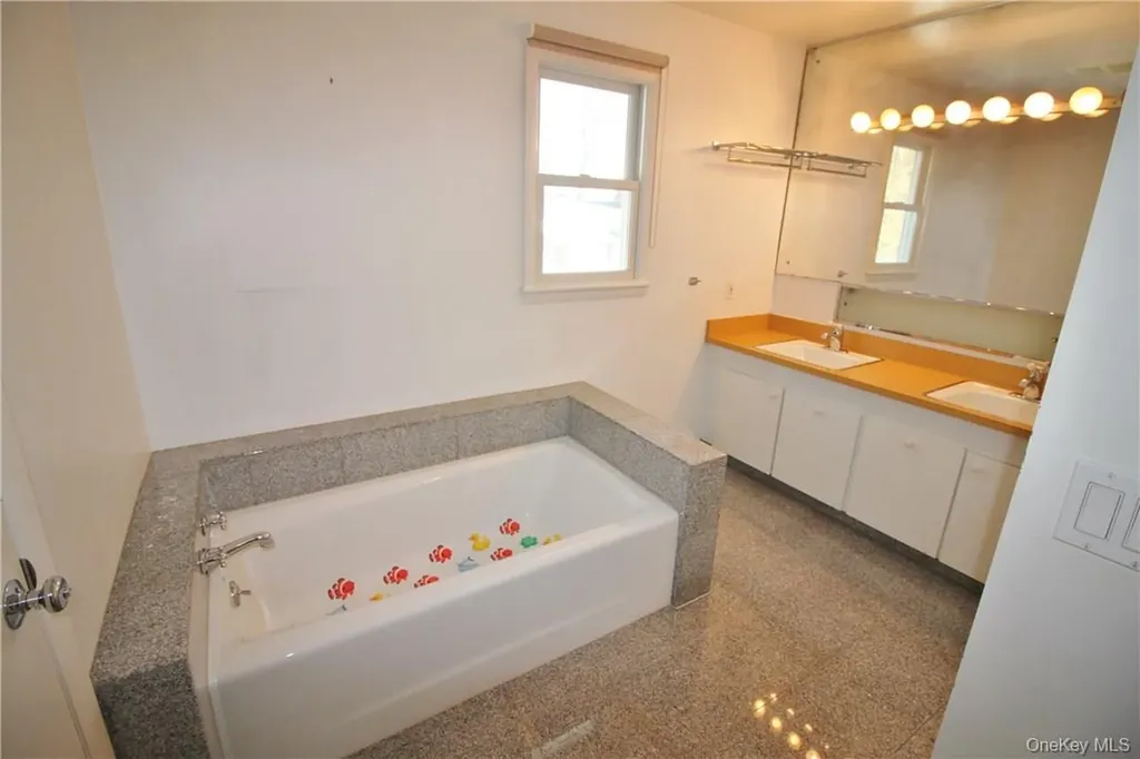 248 W Lake Boulevard Mahopac NY 10541