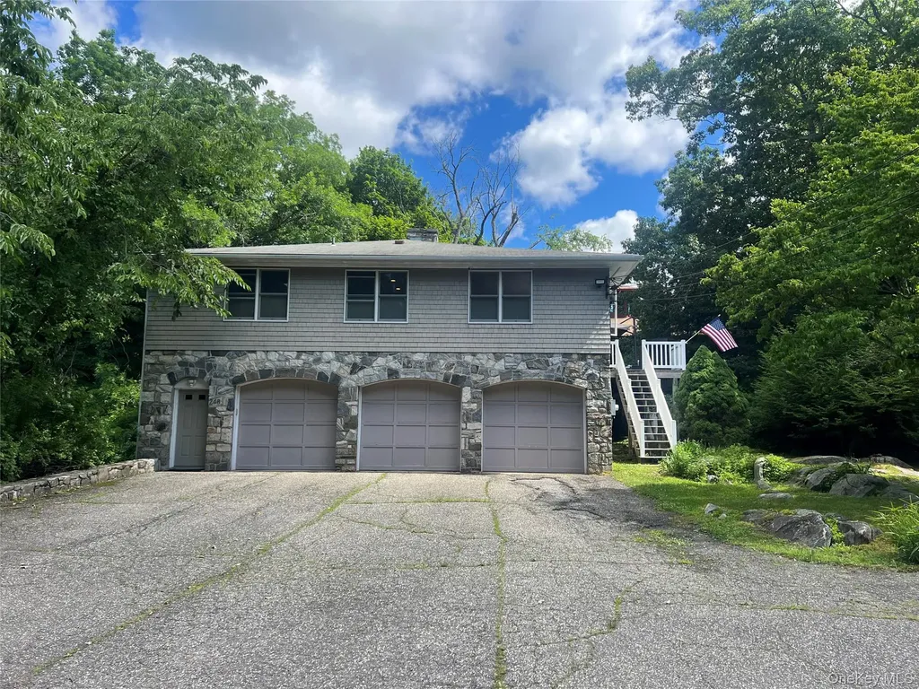 248 W Lake Boulevard Mahopac NY 10541