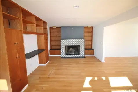 248 W Lake Boulevard Mahopac NY 10541