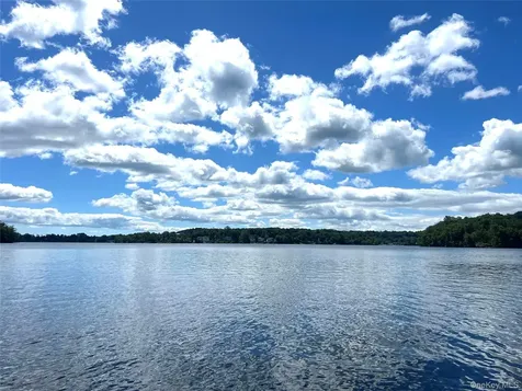 248 W Lake Boulevard Mahopac NY 10541