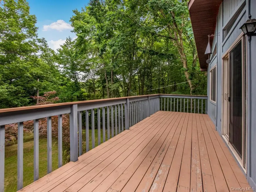 20 Ernst Road Cortlandt Manor NY 10567