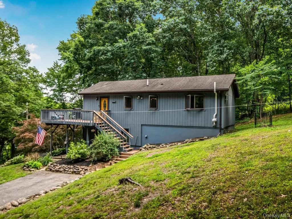 20 Ernst Road Cortlandt Manor NY 10567