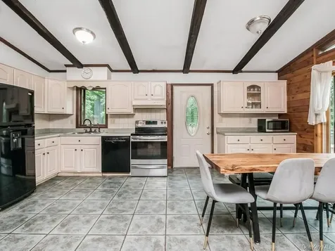 20 Ernst Road Cortlandt Manor NY 10567