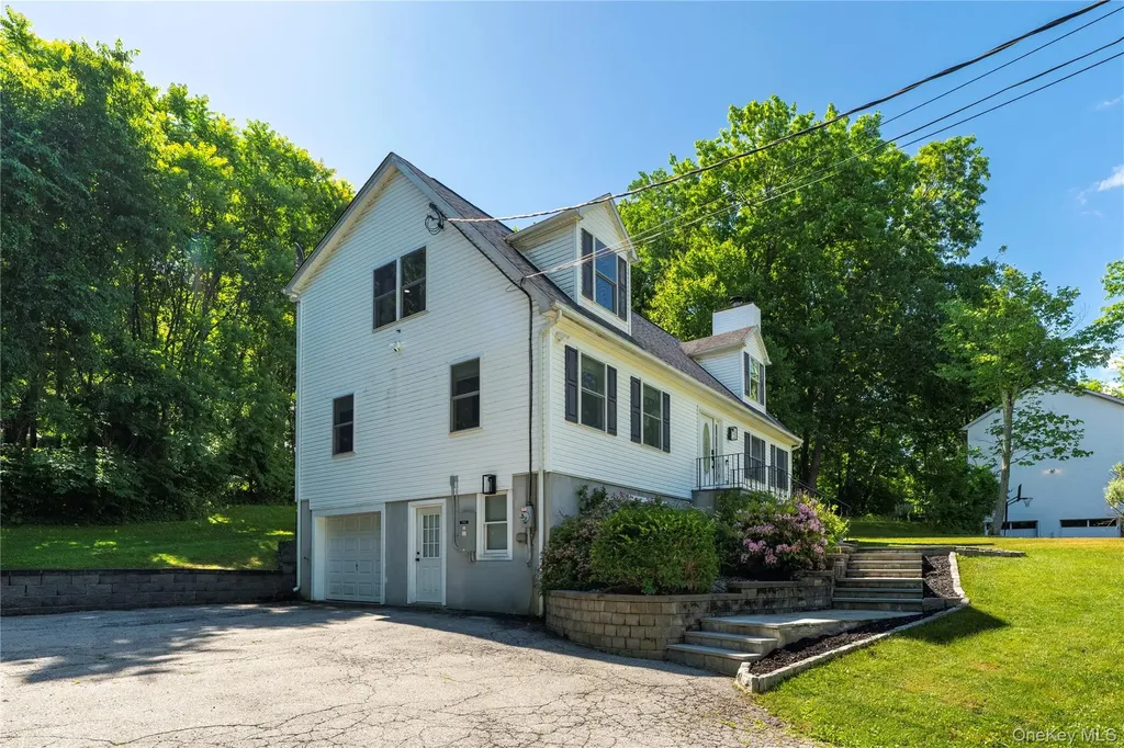 22 Elm Road Lake Peekskill NY 10537