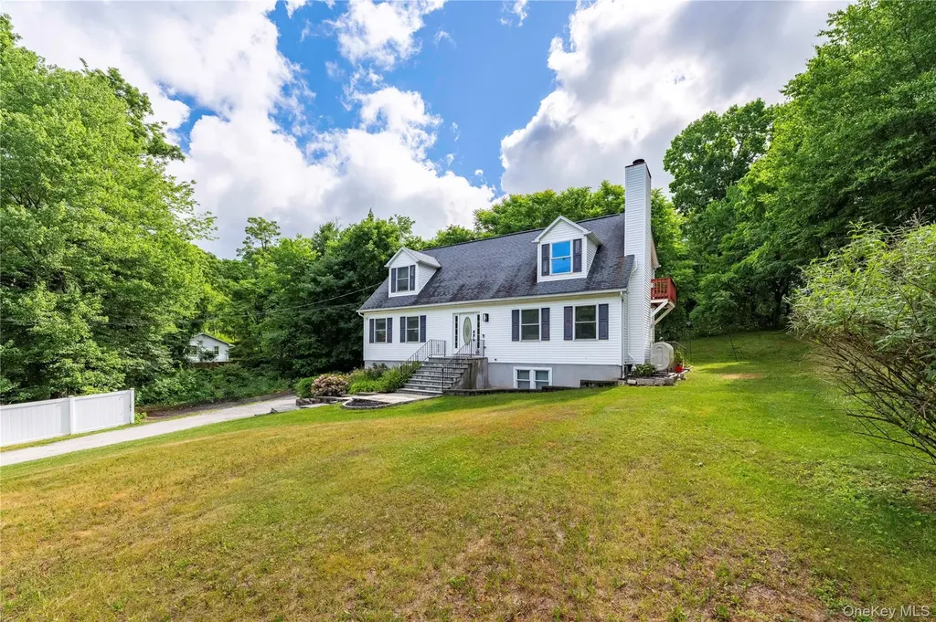 22 Elm Road Lake Peekskill NY 10537