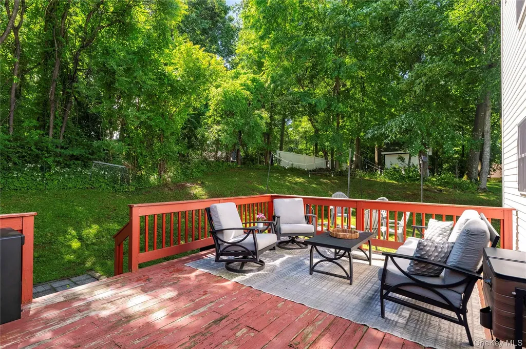 22 Elm Road Lake Peekskill NY 10537