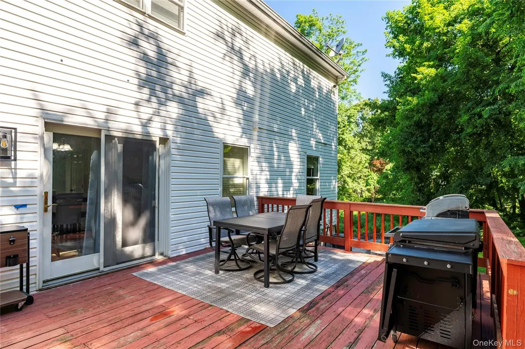22 Elm Road Lake Peekskill NY 10537