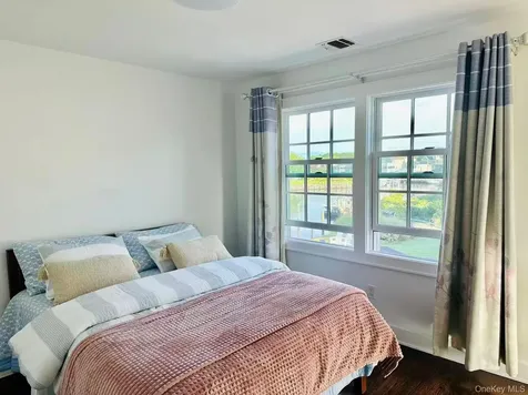 Massapequa NY 11758