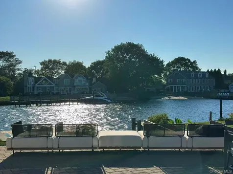Massapequa NY 11758