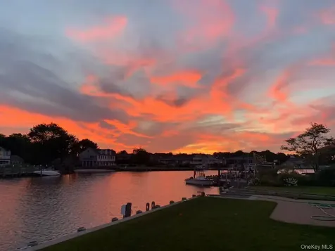 Massapequa NY 11758