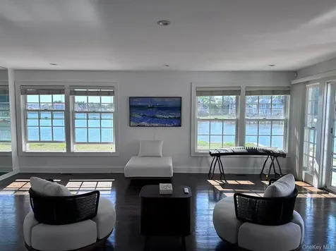 Massapequa NY 11758