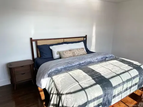 Massapequa NY 11758