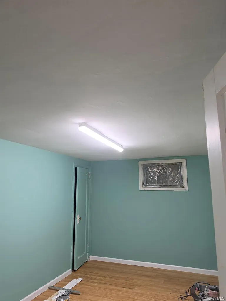412 Keller Avenue Elmont NY 11003